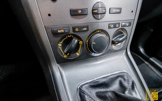 Opel Antara cena 19999 przebieg: 246000, rok produkcji 2007 z Czyżew małe 277